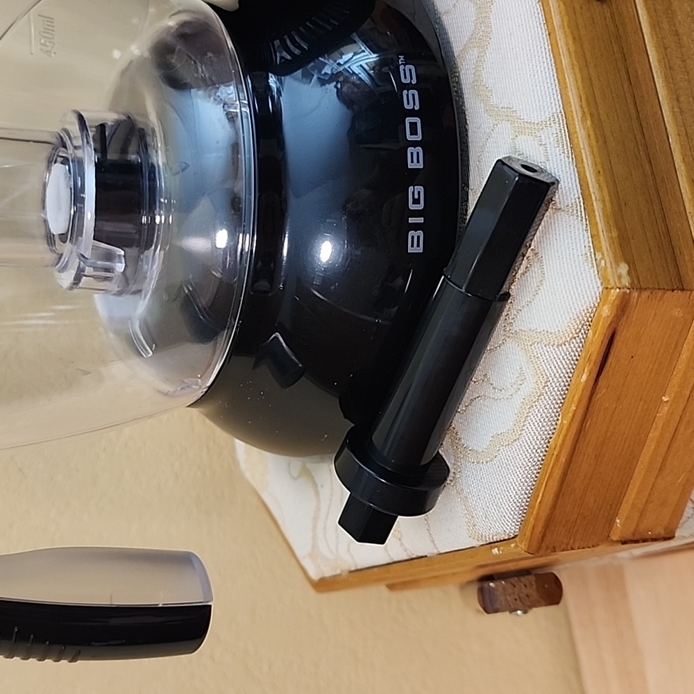Big Boss Electric Citrus Juicer - Picture 4 of 7